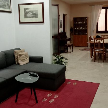 Appartamento Centro Storico Trapani Habitación foto